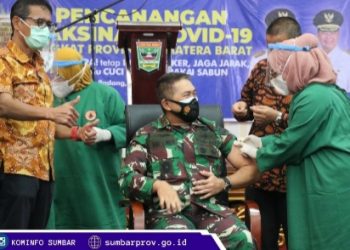 Gubernur Sumbar Canangkan Vaksinasi Covid-19