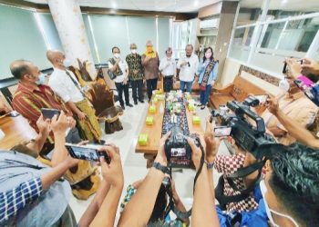 Ketua DPD RI Harap Wartawan Tingkatkan Kompetensi dan Terdepan Lawan Hoaks