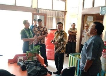 Monitoring Adminduk di Sungai Beremas, Syamsul Bahri Miris Temui Jeleknya Kondisi Kantor Camat