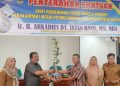 Arkadius Serahkan Bantuan Bibit Tanaman dan Alsintan untuk Petani Tanah Datar
