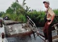 Jembatan Menuju Kantor Camat Sasak Ranah Pasisir Ambruk