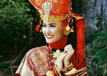 Tingkuluak dan Makna Kekuatan Hati Perempuan Minang  