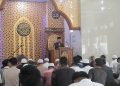 Salat Idul Fitri 1445H di Masjid Baitul Ihsan Komplek Kamela Permai Lubuk Buaya, Khatib: Kita Sedang Alami Krisis Akhlak