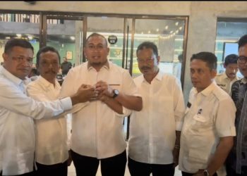Mara Ondak – Desrizal Diusung 5 Partai Besar