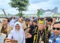 Menteri Basuki Ikut Upacara HUT ke-79 RI di IKN, Kenakan Baju Adat Khas Suku Dayak