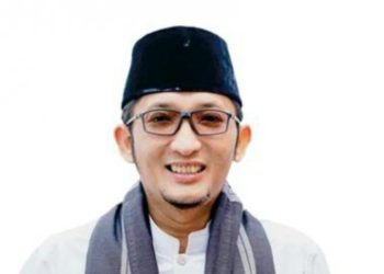 Hendri Septa sang Pelayan Masyarakat