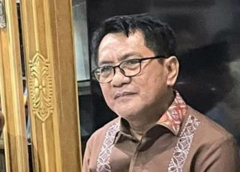 H John Kenedy Azis: Destinasi Pantai Tiram