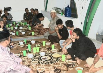 Digagas Haji Hendri Final: Pondok Fisabilillah Buka Bersama dengan Warga