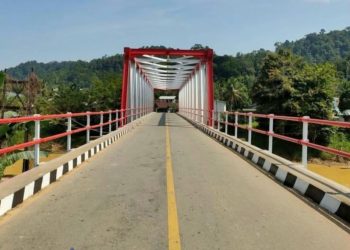 Tingkatkan Konektivitas, Kementerian PU Percepat Preservasi Jalan dan Jembatan di Sintang