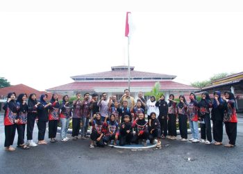 30 Atlet Pencak Silat Tanah Datar Ikuti Kejuaraan Dang Tuangku VI di Bukittinggi