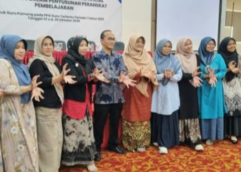 Pascasarjana UNP Tingkatkan Kompetensi 272 Guru Pamong Melalui Workshop Pemanfaatan AI