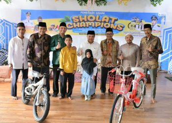 Bagian Gerakan Bangkit dari Surau, Bupati Agam Apresiasi Digelarnya “Salat Champions”