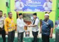 Wakil Bupati Mentawai Serahkan Bantuan Saat Safari Ramadan di Desa Malancan Siberut Utara