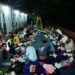 Bupati Tanah Datar Sahur Bersama Penghuni Huntara di Guguak Malalo