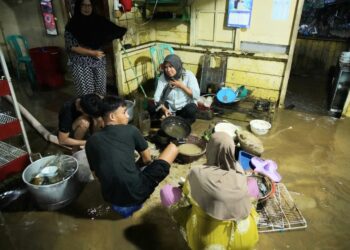 Hujan Deras Guyur Tanah Datar, Beberapa Daerah Terkena Banjir dan Longsor