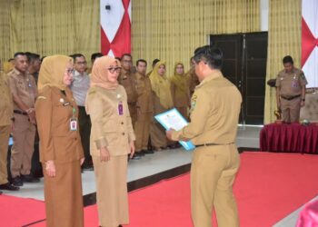 Bupati Padang Pariaman JKA Lantik 56 Pejabat Administrator dan Pengawas